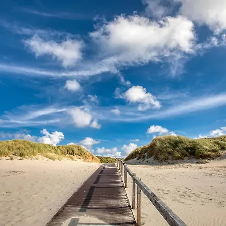 Appartementhaus Bracht - Duenengras Йюст